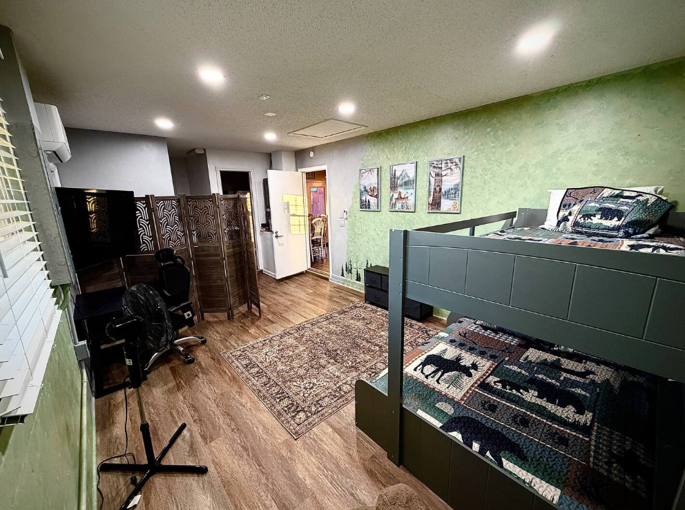 Bunk Bedroom
